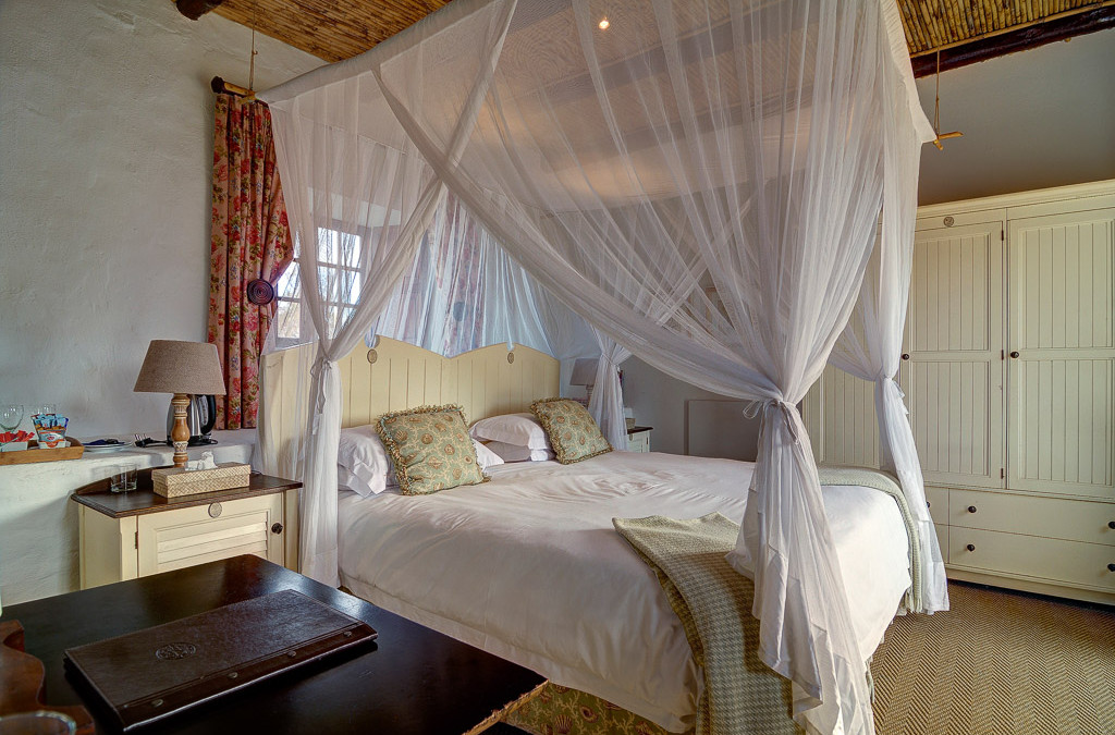 Opstal Stable Suites