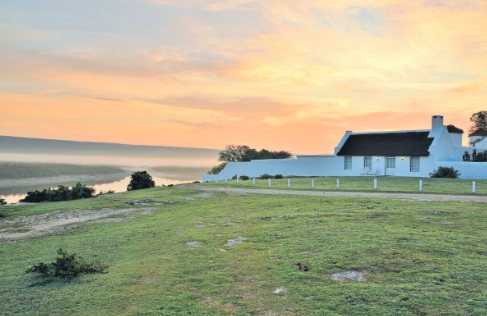 Slaap vir halfprys in De Hoop